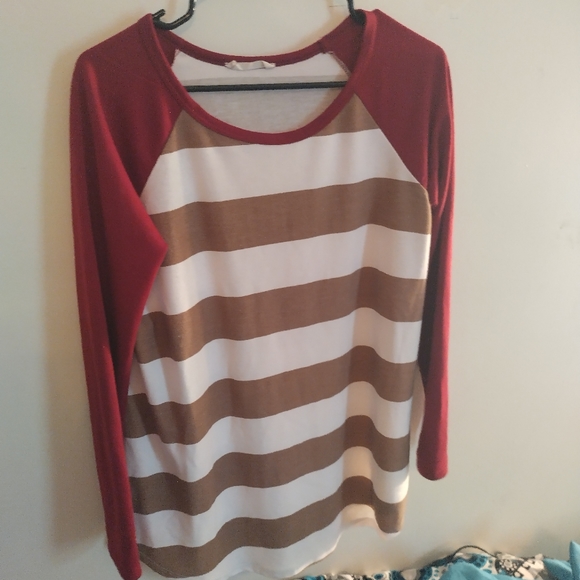 Sweater - Picture 1 of 3